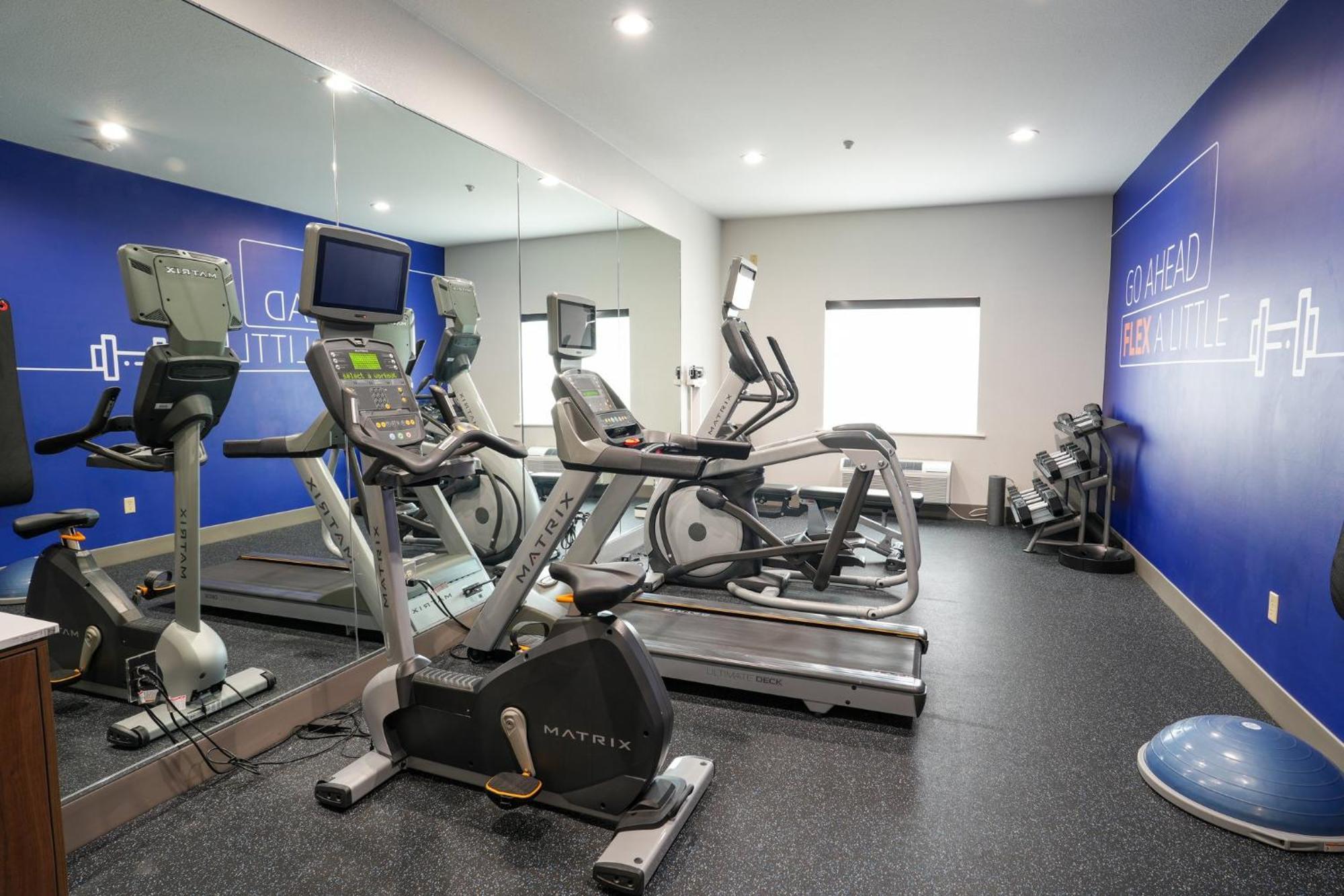 Holiday Inn Express Hotel & Suites Cedar Hill By Ihg Buitenkant foto