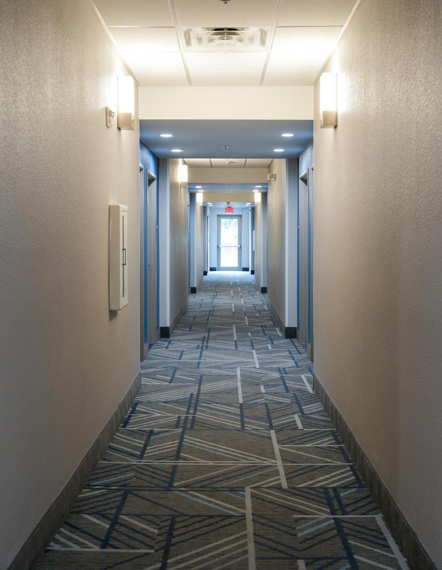 Holiday Inn Express Hotel & Suites Cedar Hill By Ihg Buitenkant foto